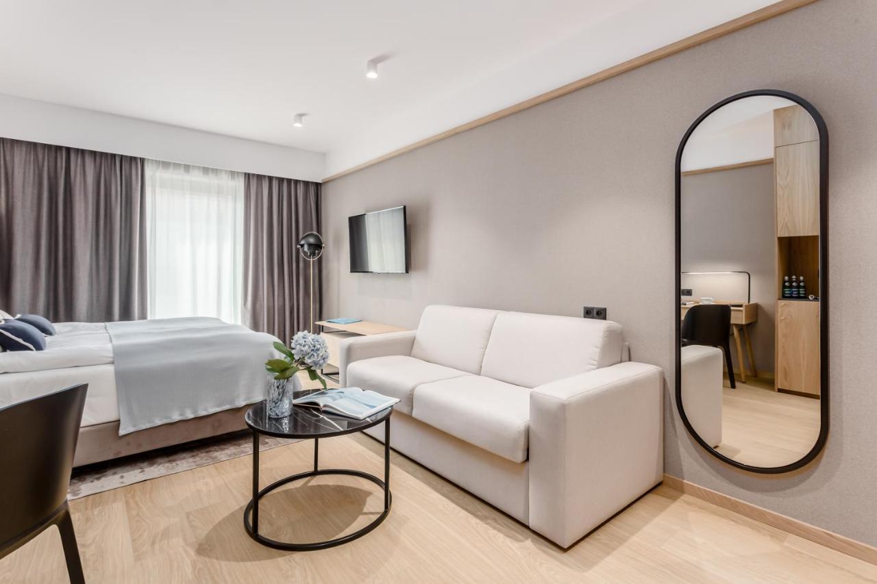 Deo Plaza By Rent Like Home -Navy Blue- Гданськ Екстер'єр фото